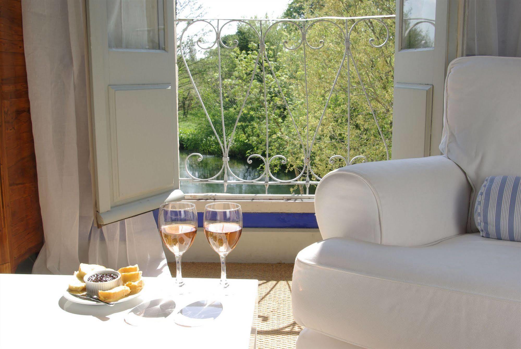 Bastide Rose Hotel Le Thor Eksteriør billede